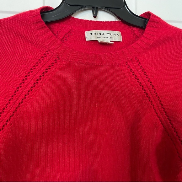 Trina Turk Red Cashmere Sweater Size Medium Ribbed Bottom Crew Neck Soft - Picture 3 of 6